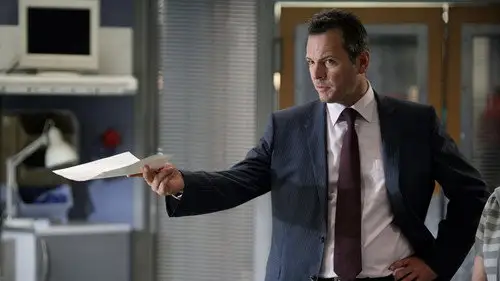 Casualty Temporada 23 Episodios 4 • Sub Español