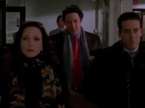 Law & Order: Trial by Jury Temporada 1 Episodios 9 • Sub Español