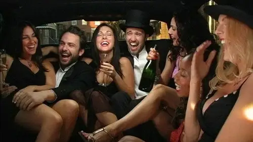 U nas w Filadelfii Temporada 2 Cap 3 • Español Online