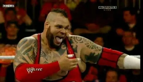 Raw Temporada 19 Episodios 2 • Sub Español