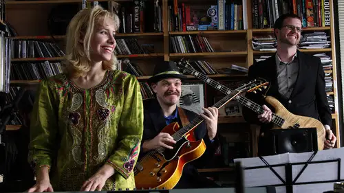 NPR Tiny Desk Concerts Sezon 4 Odc 17 • Online