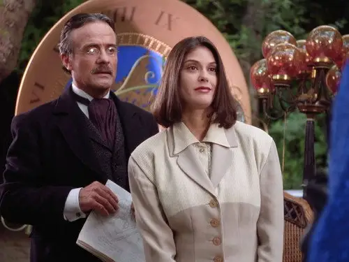 Lois y Clark: Las nuevas aventuras de Superman Temporada 2 Episodios 18 • Sub Español