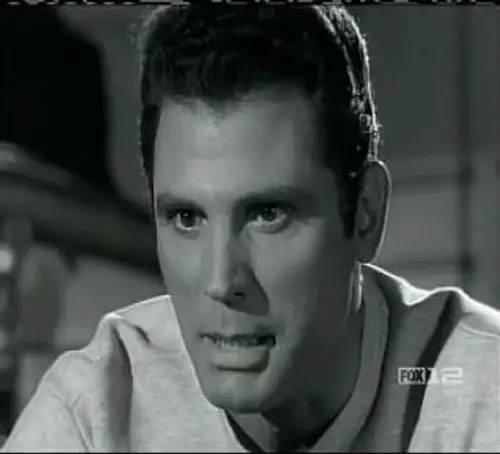Perry Mason Temporada 8 Episodios 19 • Sub Español