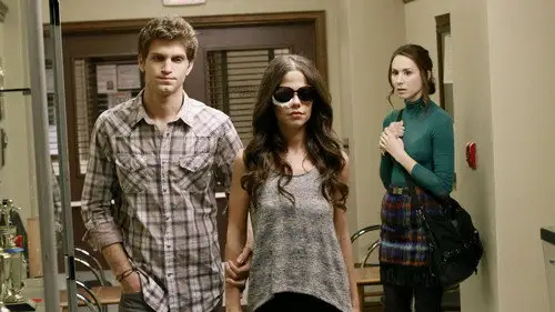 Pequeñas mentirosas Temporada 2 Episodios 23 • Sub Español