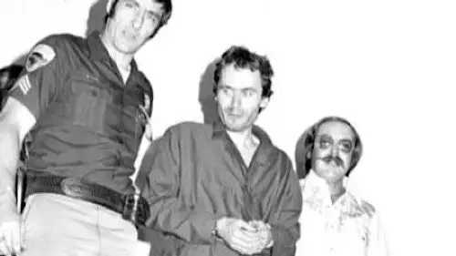 Conversaciones con asesinos: Las cintas de Ted Bundy Temporada 1 Episodios 3 • Sub Español