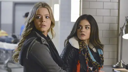 Pequeñas mentirosas Temporada 5 Episodios 1 • Sub Español