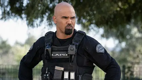 S.W.A.T.: Los hombres de Harrelson Temporada 7 Episodios 9 • Sub Español