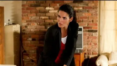 Rizzoli & Isles Temporada 7 Episodios 6 • Sub Español