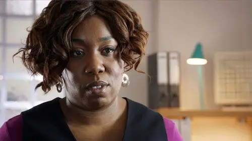 Holby City Temporada 18 Episodios 1 • Sub Español
