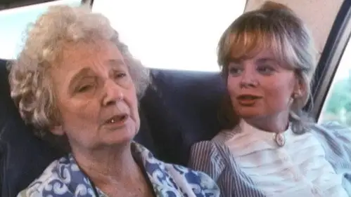 Falcon Crest Temporada 2 Episodios 9 • Sub Español