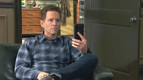 Colgados en Filadelfia Temporada 16 Episodios 8 • Sub Español