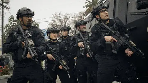S.W.A.T.: Los hombres de Harrelson Temporada 6 Episodios 18 • Sub Español