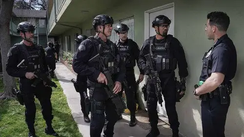 S.W.A.T.: Los hombres de Harrelson Temporada 6 Episodios 16 • Sub Español