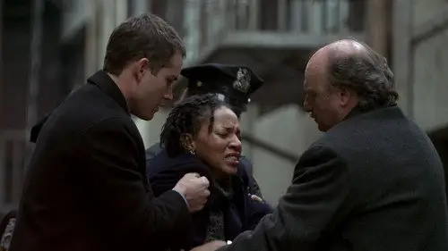 NYPD Blue Temporada 9 Cap 13 • Español Online