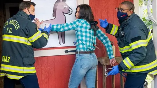 9-1-1 Temporada 4 Episodios 10 • Sub Español