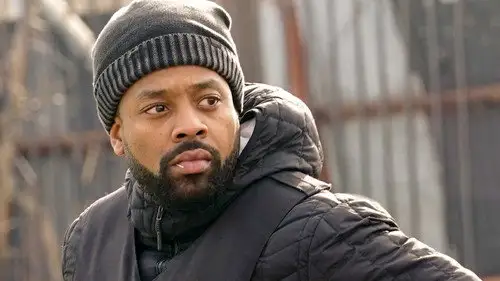 Chicago P.D. Temporada 9 Episodios 17 • Sub Español