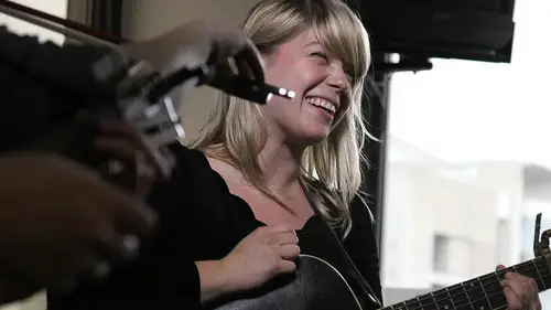 NPR Tiny Desk Concerts Sezon 4 Odc 6 • Online