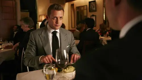 Suits: la clave del éxito Temporada 4 Episodios 5 • Sub Español