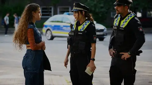 Hamburgo 112 Temporada 19 Episodios 2 • Sub Español