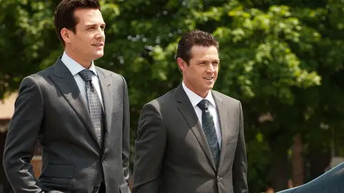 Suits: la clave del éxito Temporada 1 Episodios 9 • Sub Español
