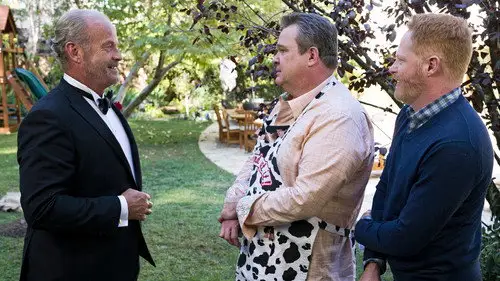 Modern Family Temporada 8 Episodios 10 • Sub Español