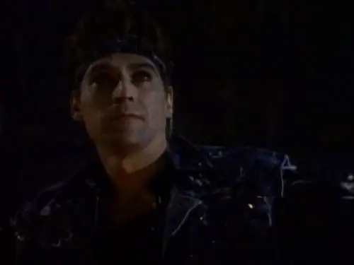 Viernes 13: Misterio para tres Temporada 3 Episodios 13 • Sub Español