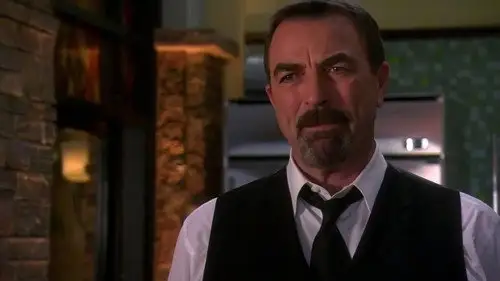 Las Vegas Temporada 5 Episodios 18 • Sub Español