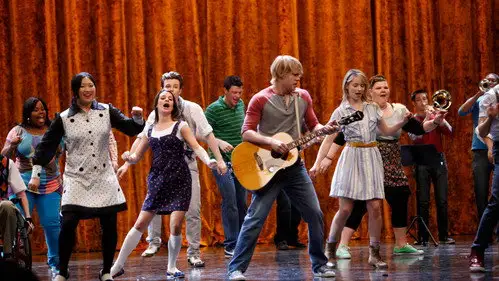 Glee Temporada 2 Episodios 19 • Sub Español