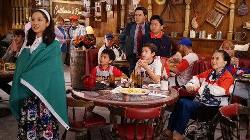 Recién llegados Temporada 3 Episodios 2 • Sub Español