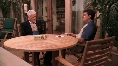 Dos hombres y medio Temporada 2 Episodios 24 • Sub Español