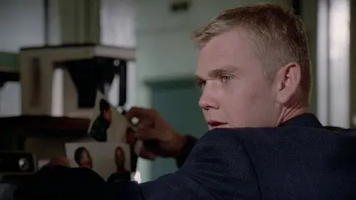 NYPD Blue Temporada 8 Cap 1 • Español Online