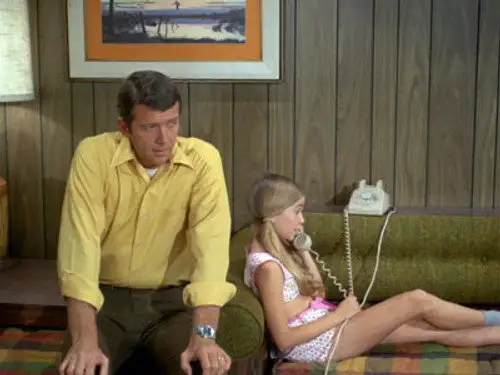 The Brady Bunch Temporada 1 Episodios 9 • Sub Español
