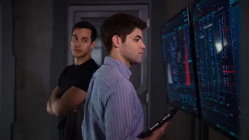 Supergirl Temporada 2 Episodios 4 • Sub Español