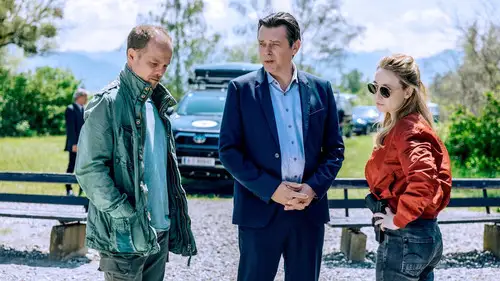 Los muertos del lago de Constanza Temporada 1 Episodios 18 • Sub Español