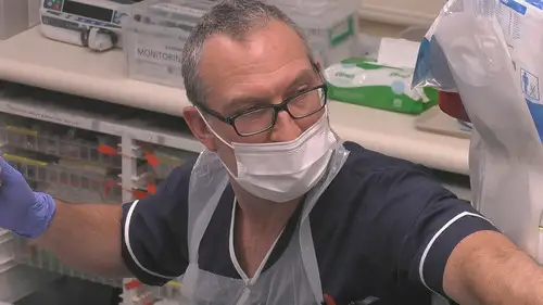 24 Hours in A&E Temporada 33 Episodios 2 • Sub Español
