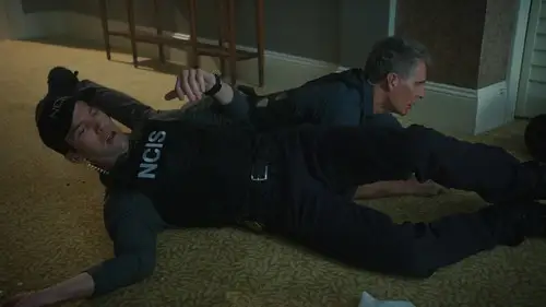 NCIS: Nueva Orleans Temporada 4 Episodios 16 • Sub Español