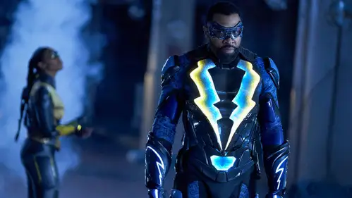 Black Lightning Temporada 2 Episodios 15 • Sub Español