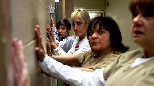 Orange Is the New Black Temporada 5 Episodios 13 • Sub Español