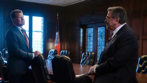 Familia de policías Temporada 14 Episodios 1 • Sub Español