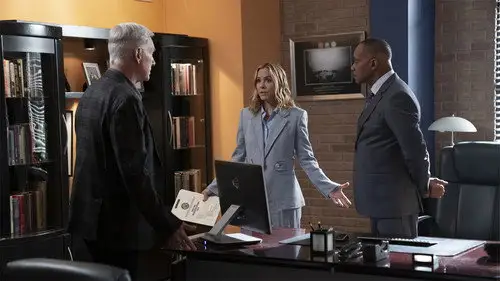 Navy: Investigación criminal Temporada 17 Episodios 20 • Sub Español