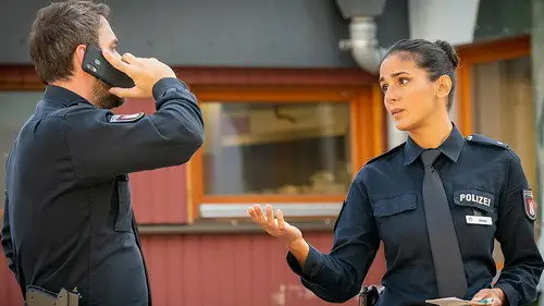 Hamburgo 112 Temporada 16 Episodios 7 • Sub Español