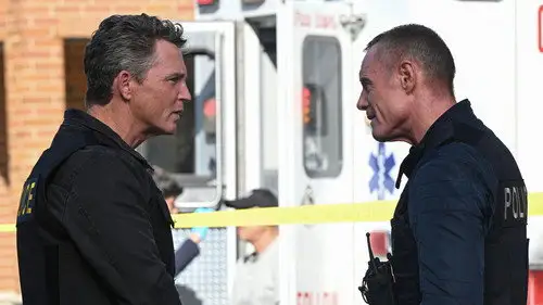 Chicago P.D. Temporada 12 Episodios 8 • Sub Español