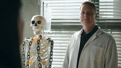 Resident Alien Temporada 2 Episodios 12 • Sub Español