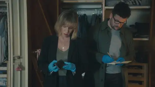 El cuerpo en llamas Temporada 1 Episodios 6 • Sub Español
