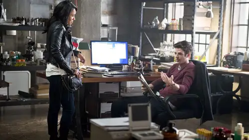 The Flash Temporada 2 Episodios 11 • Sub Español