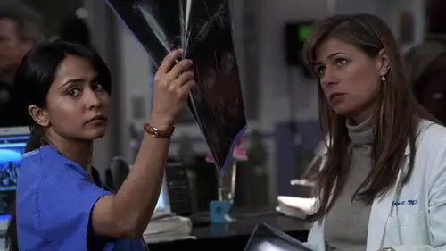Urgencias Temporada 13 Episodios 15 • Sub Español