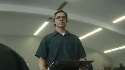 Monstruo: La historia de Jeffrey Dahmer Temporada 1 Episodios 9 • Sub Español