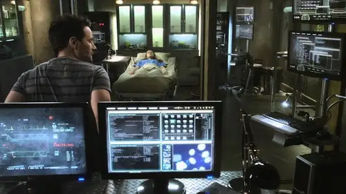 Sanctuary Temporada 4 Episodios 8 • Sub Español