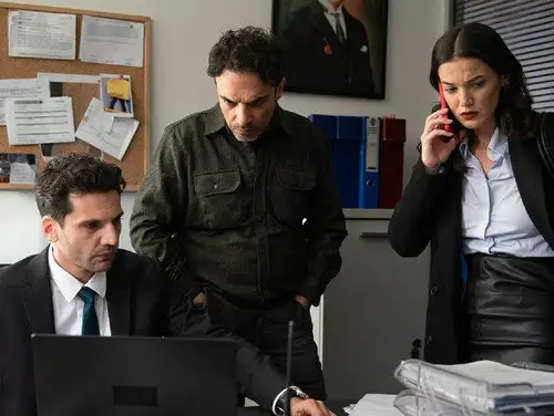 Secretos de familia 2021 Temporada 2 Episodios 17 • Sub Español