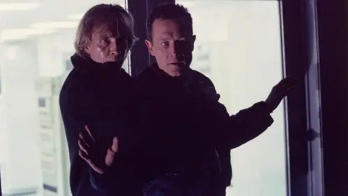 Expediente X Temporada 8 Episodios 16 • Sub Español